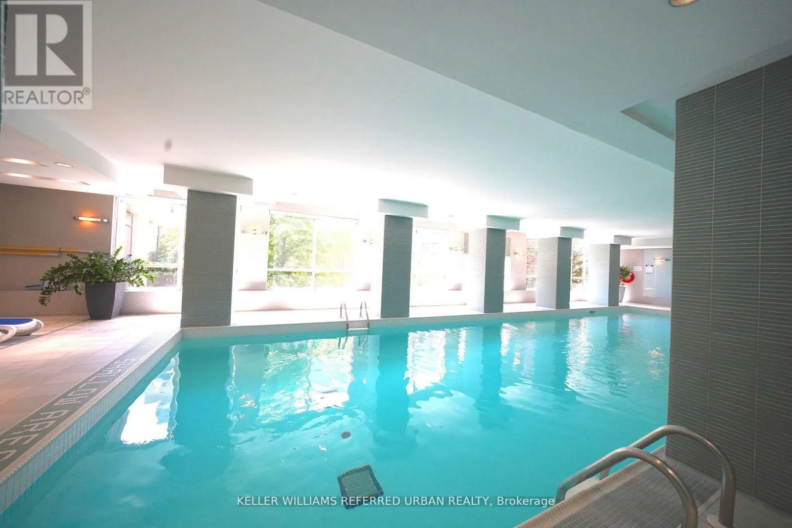 212 - 10 NORTHTOWN WAY