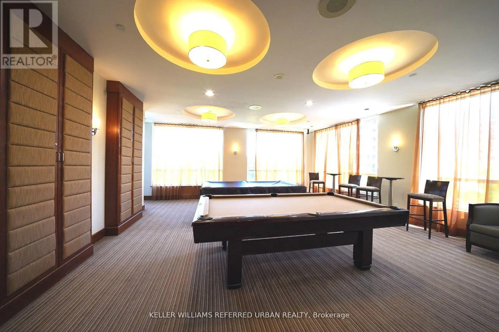 212 - 10 NORTHTOWN WAY