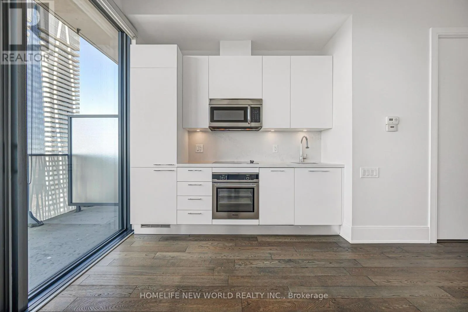 5603 - 42 CHARLES STREET E