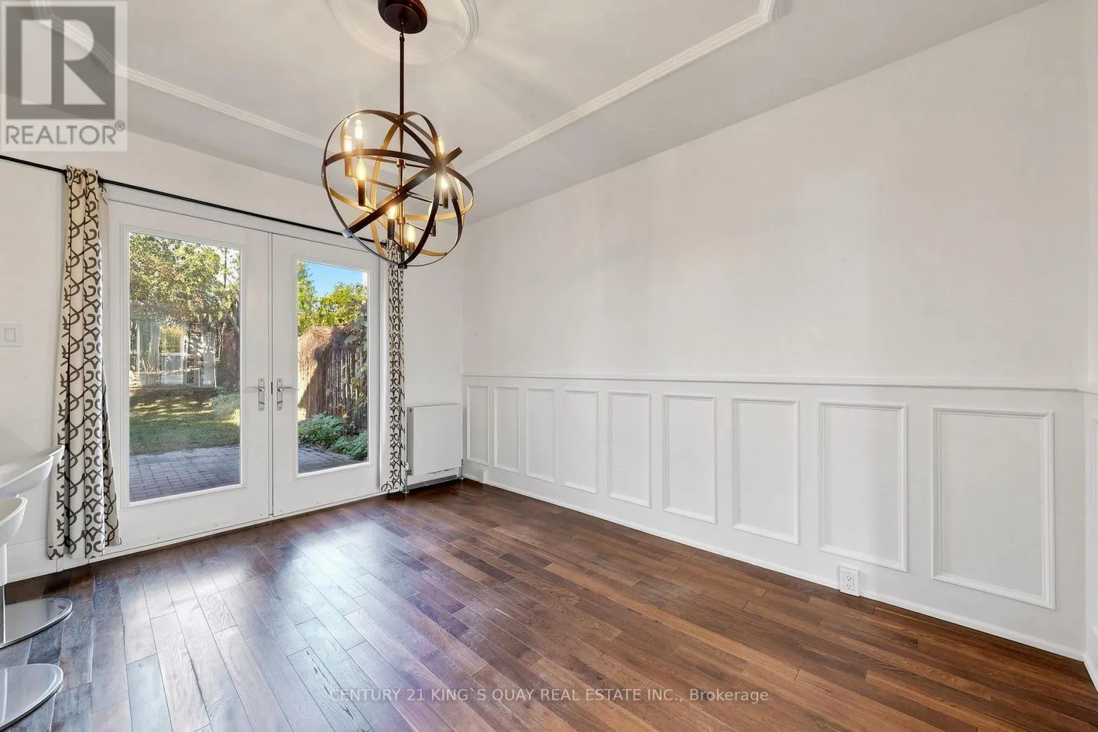 32 CRESTVIEW ROAD