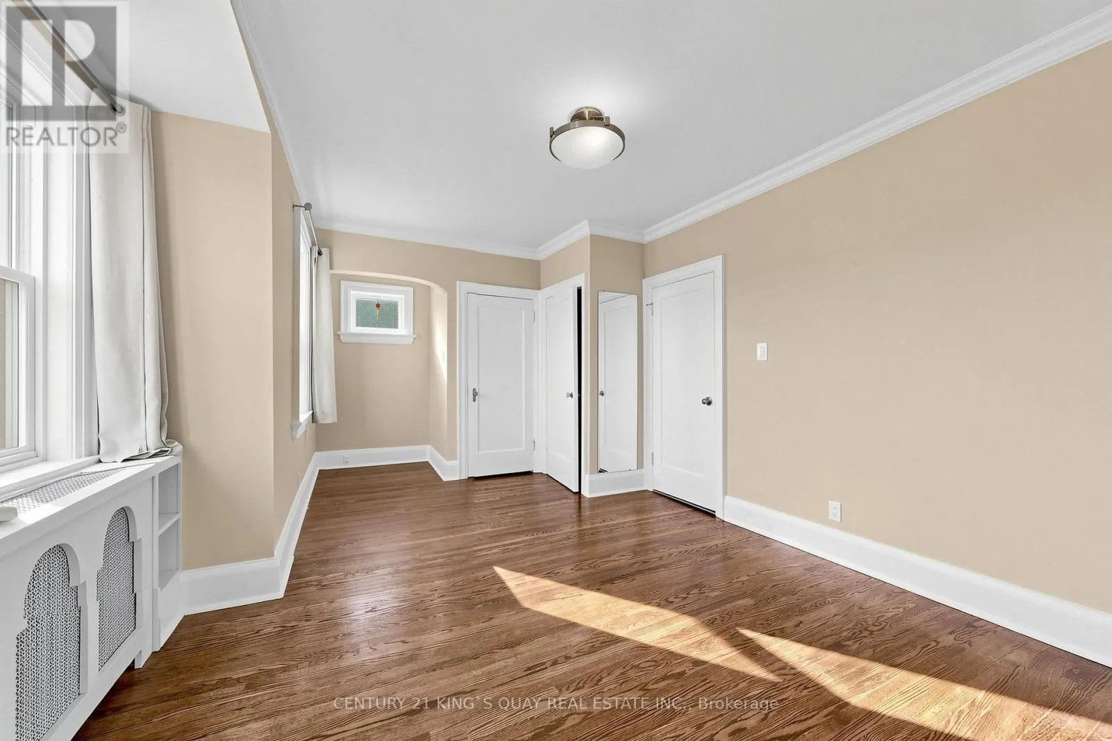 32 CRESTVIEW ROAD