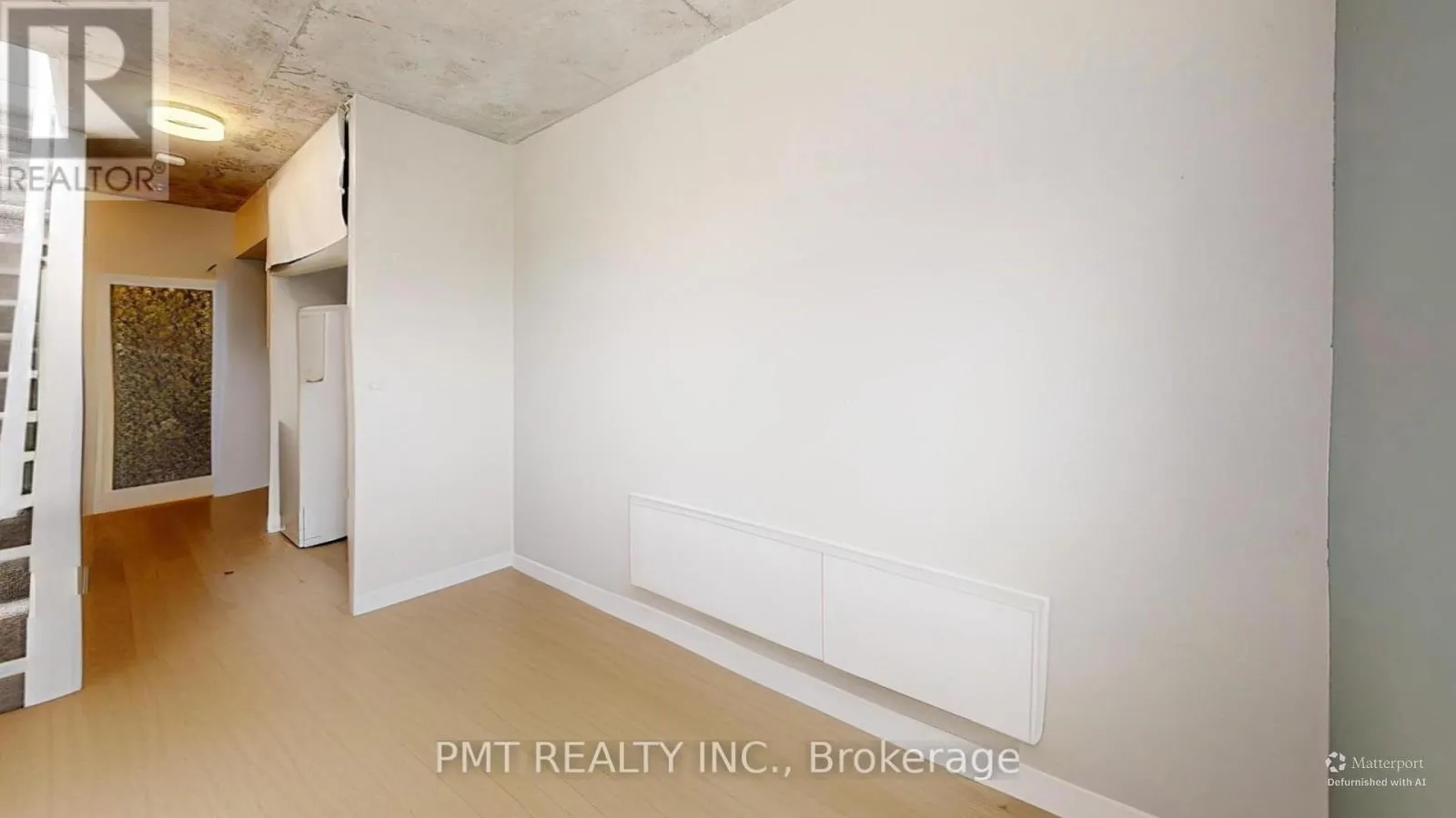 PH17 - 550 FRONT STREET W