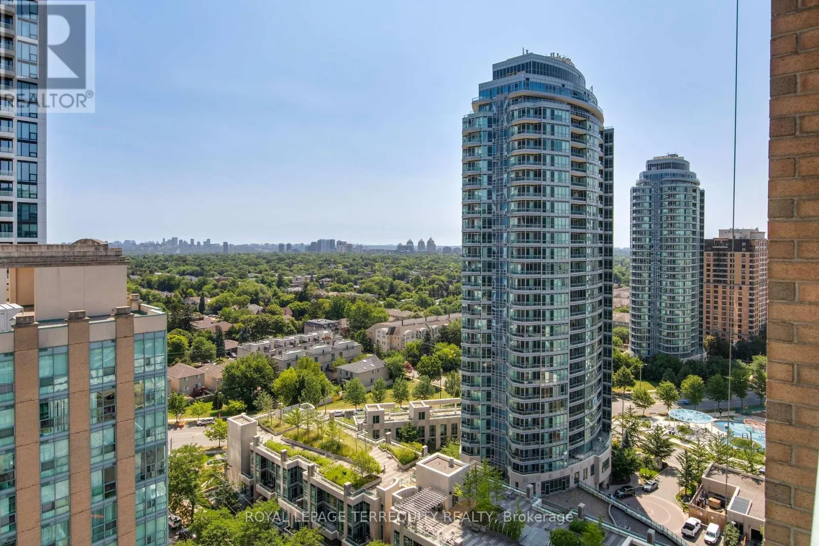 PH07 - 20 OLIVE AVENUE