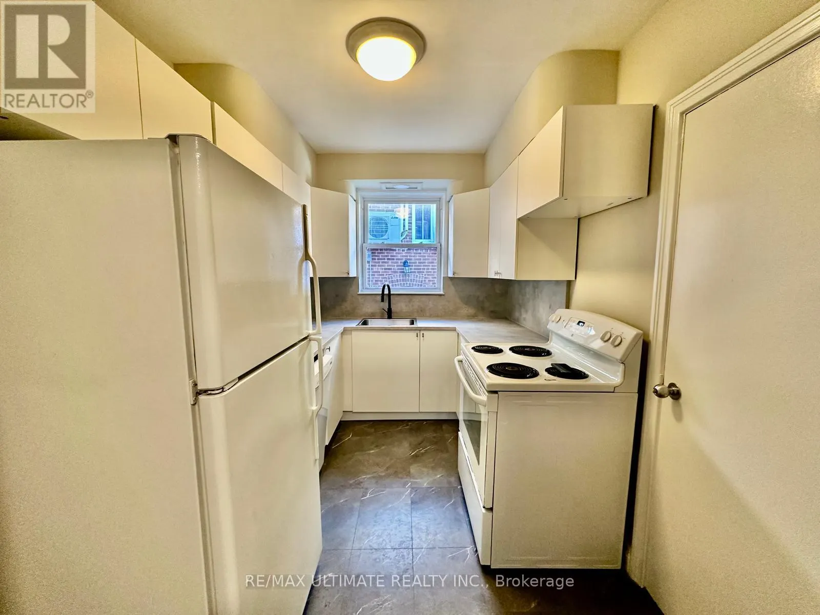 3 - 5 WARWICK AVENUE