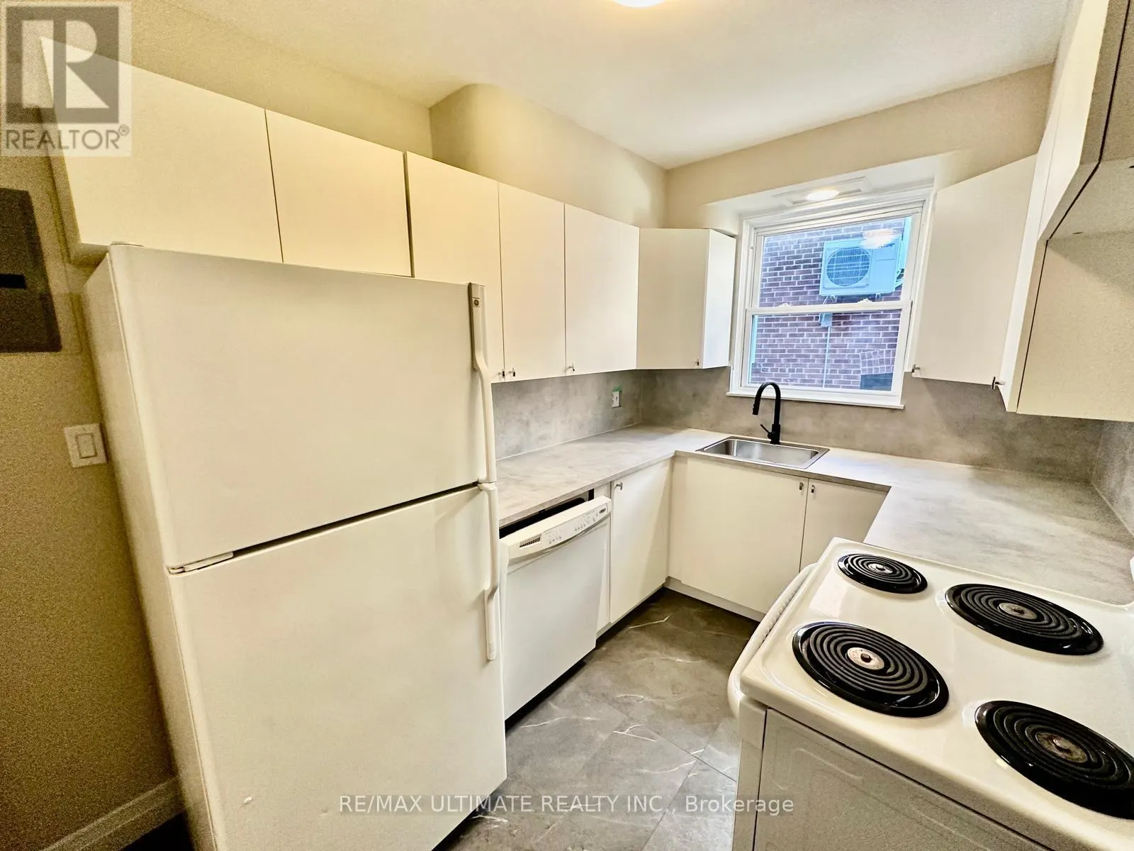 3 - 5 WARWICK AVENUE