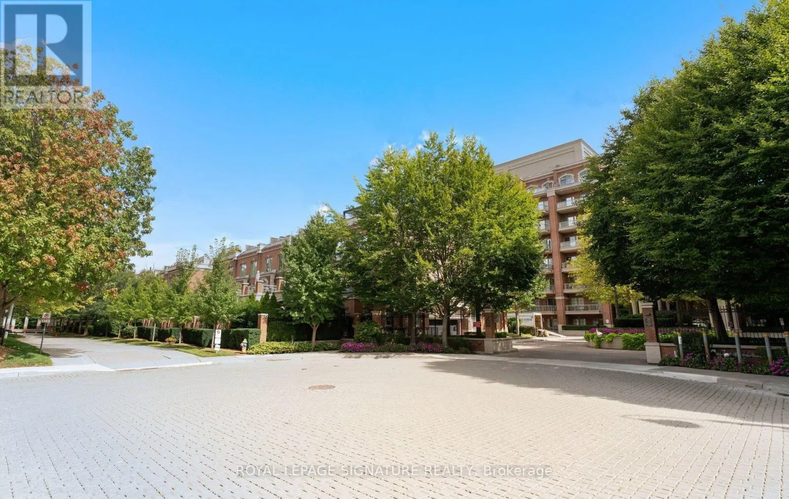 337 - 21 BURKEBROOK PLACE