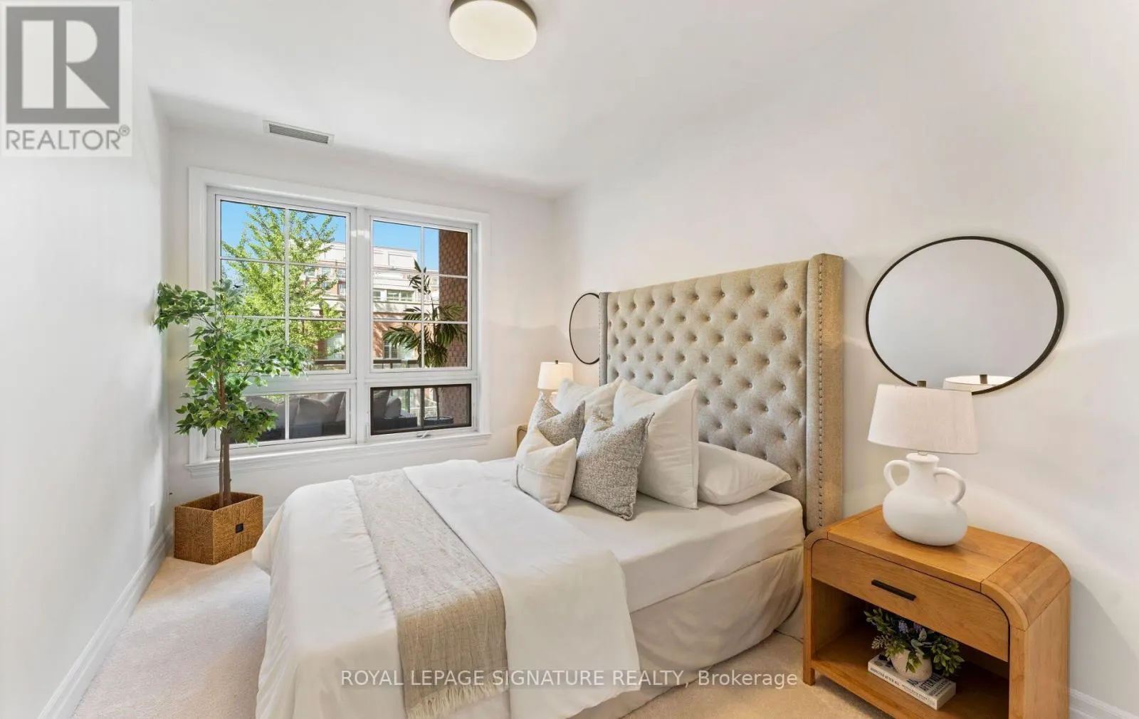 337 - 21 BURKEBROOK PLACE