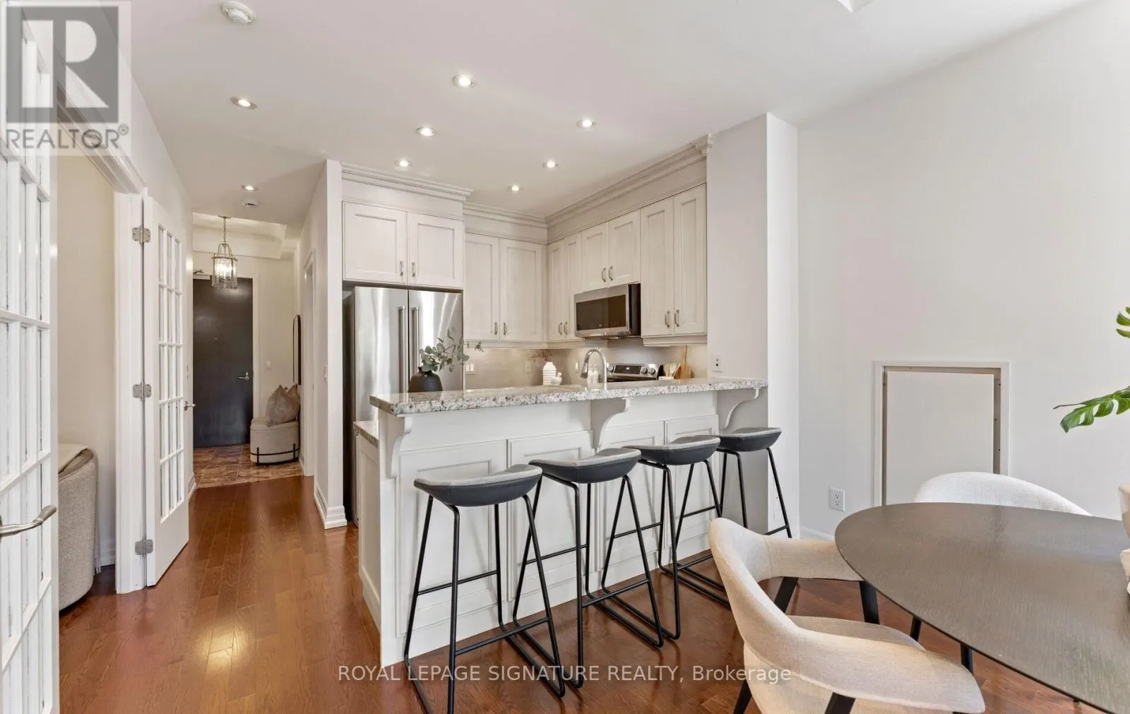 337 - 21 BURKEBROOK PLACE