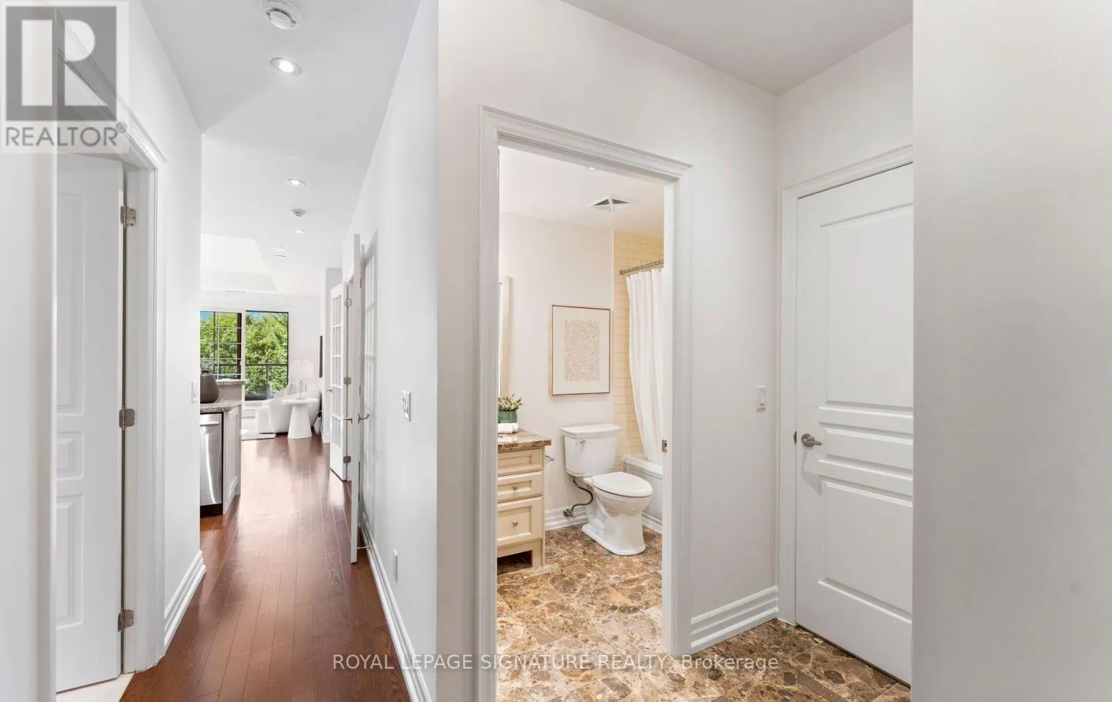 337 - 21 BURKEBROOK PLACE