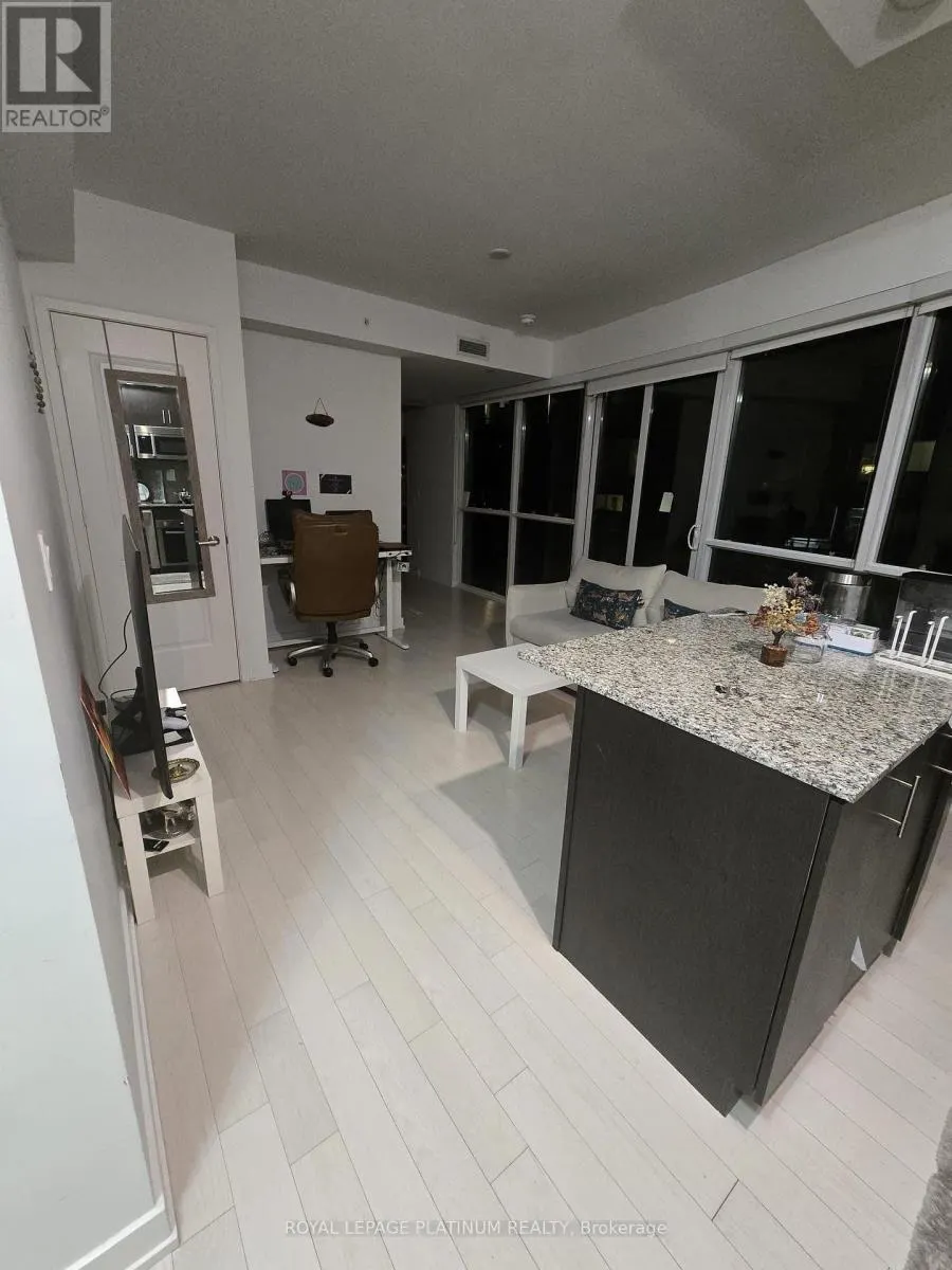 2805 - 1 THE ESPLANADE DRIVE