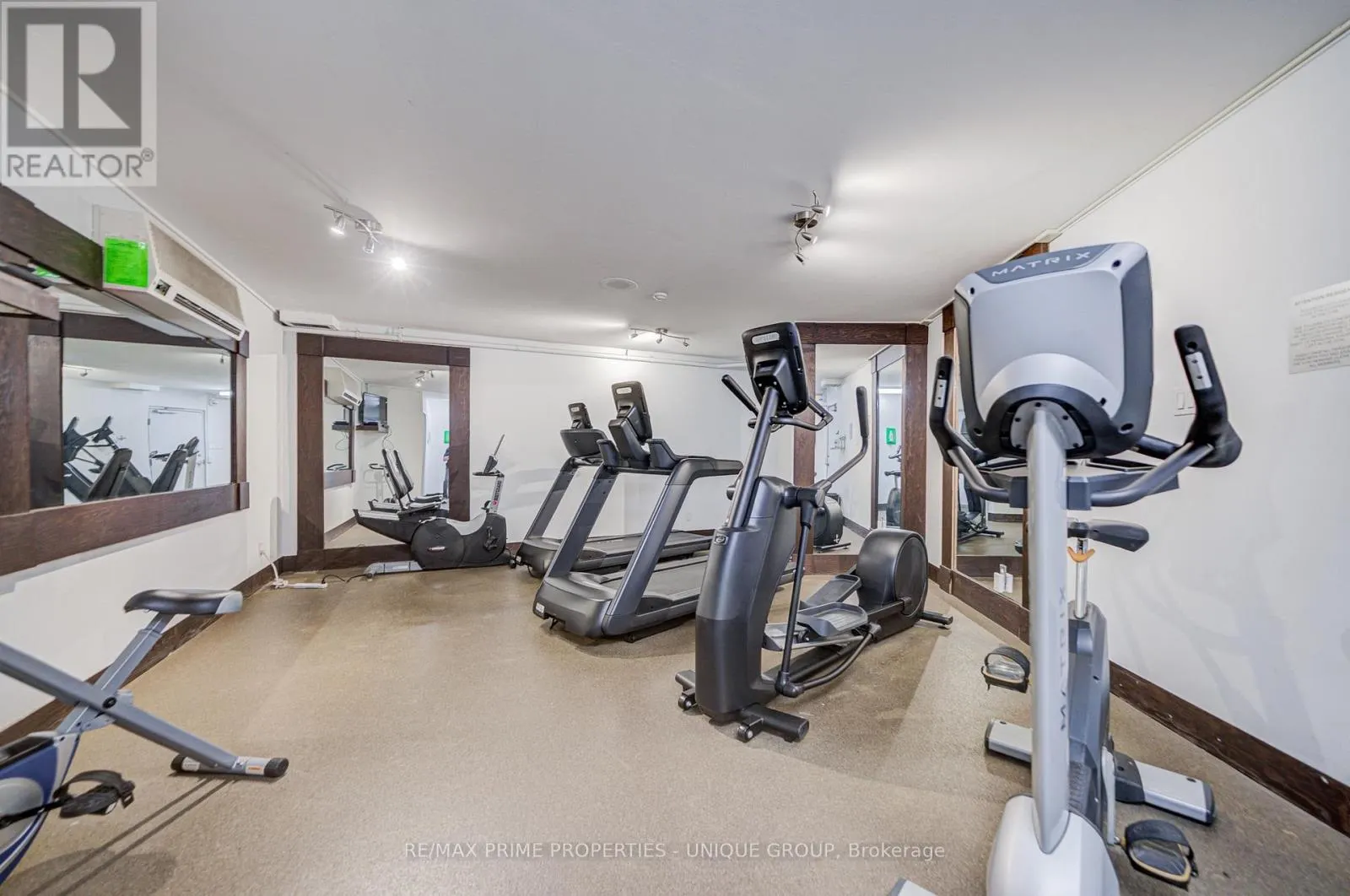 301 - 250 QUEENS QUAY W