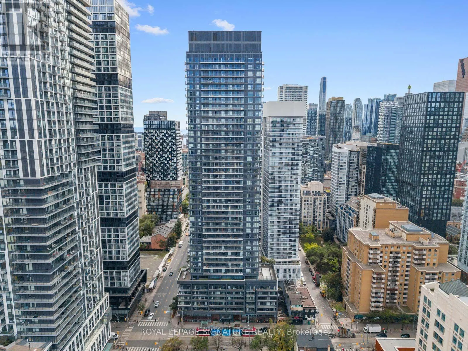 505 - 159 DUNDAS STREET E