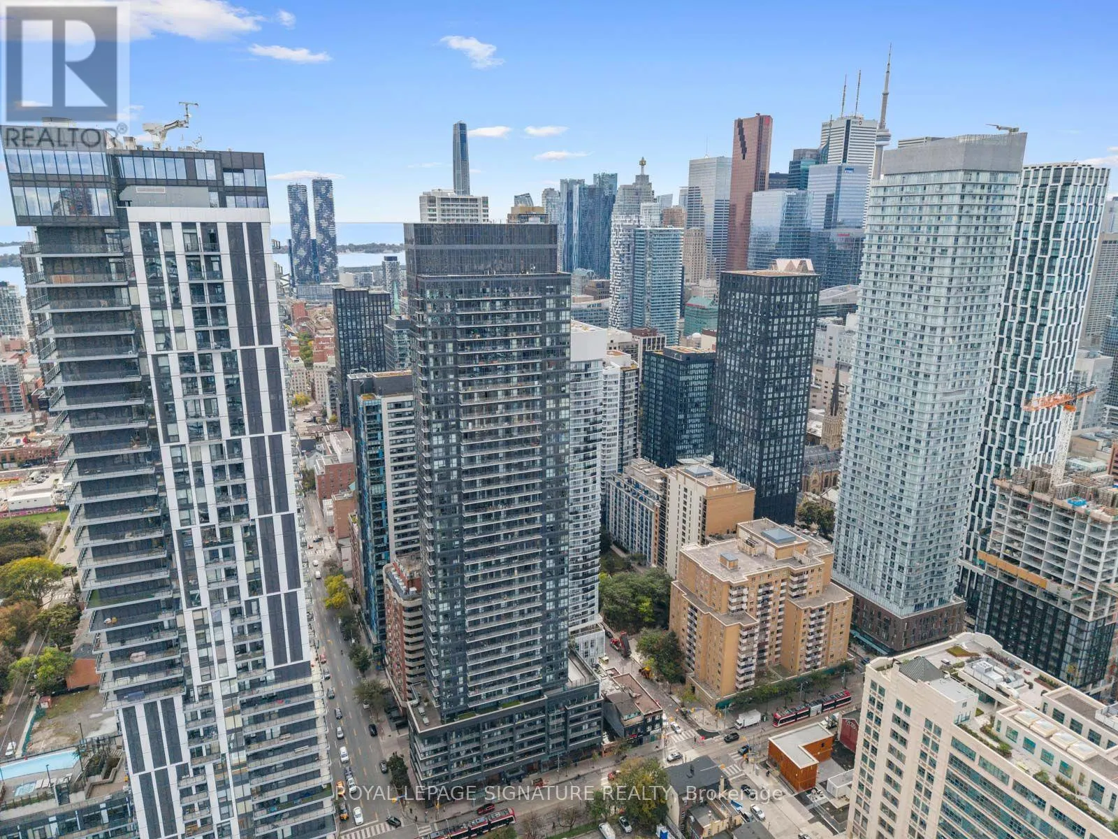 505 - 159 DUNDAS STREET E