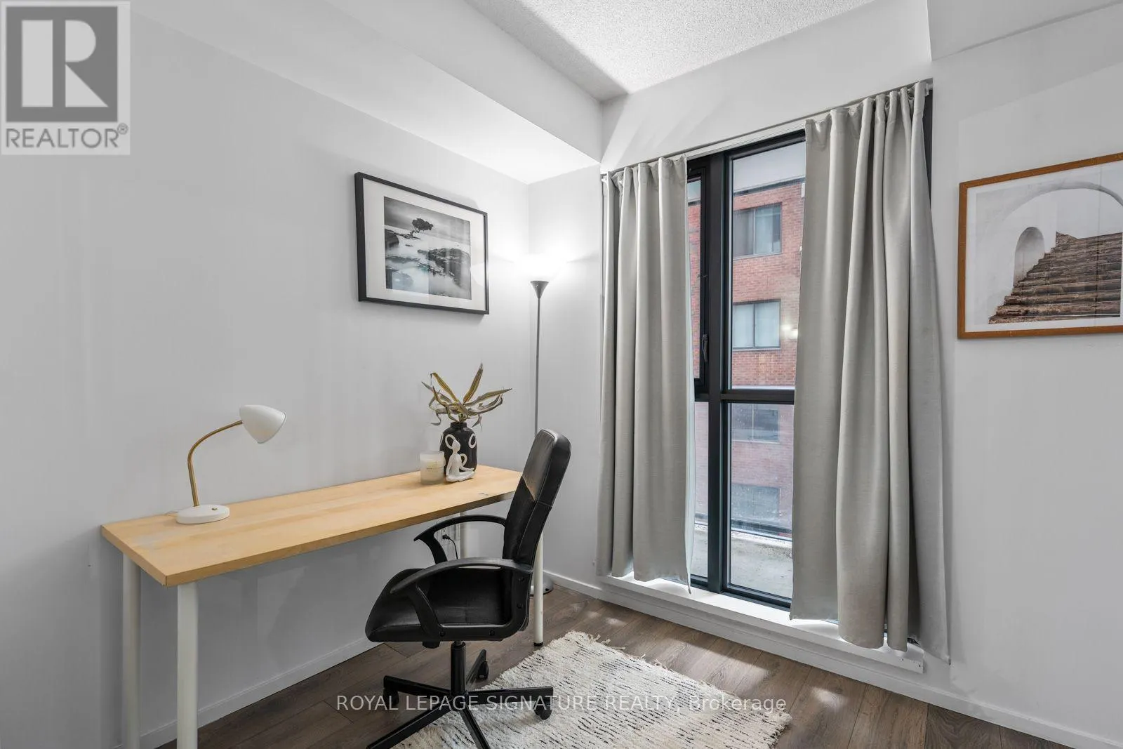 505 - 159 DUNDAS STREET E