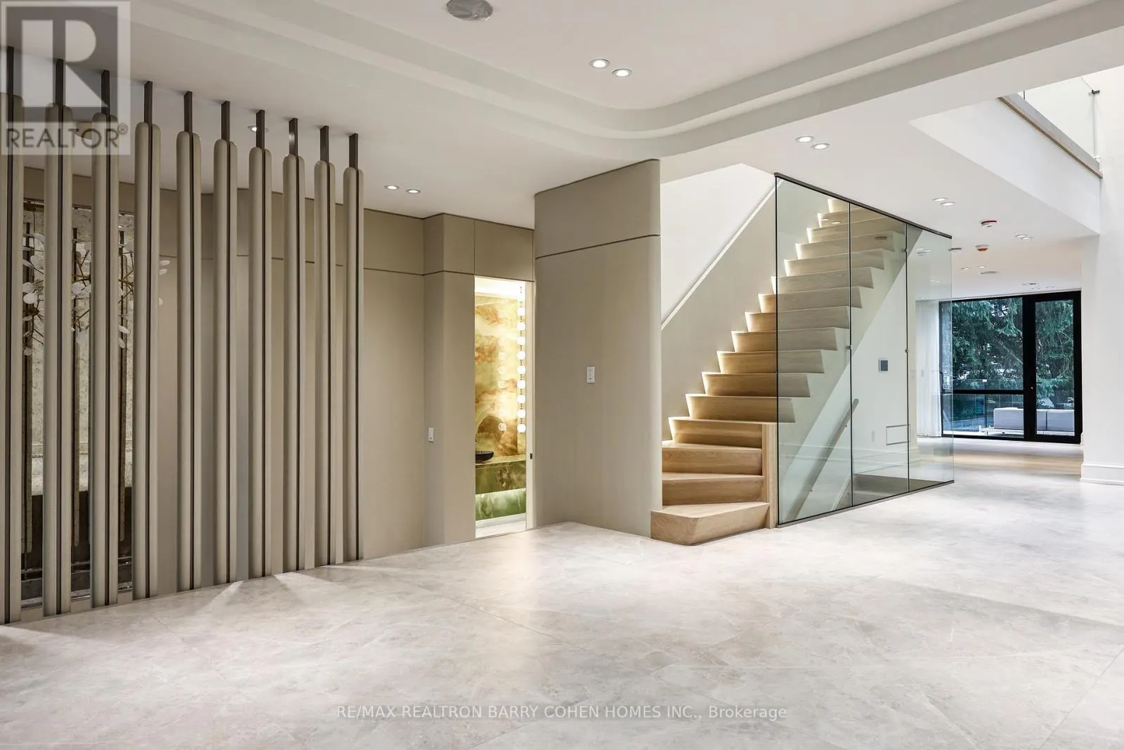 39 CHUDLEIGH AVENUE