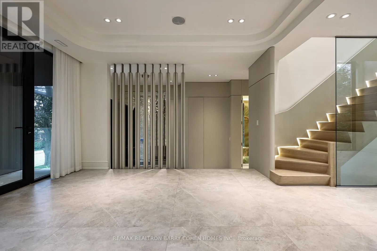 39 CHUDLEIGH AVENUE
