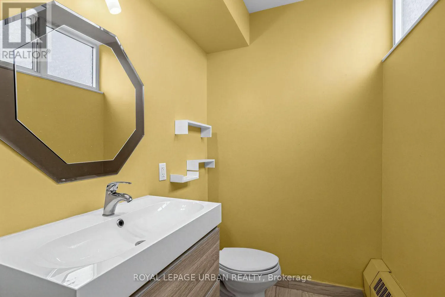403 - 60 PAVANE LINKWAY