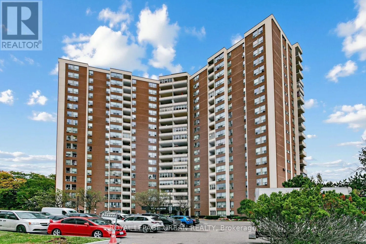 403 - 60 PAVANE LINKWAY