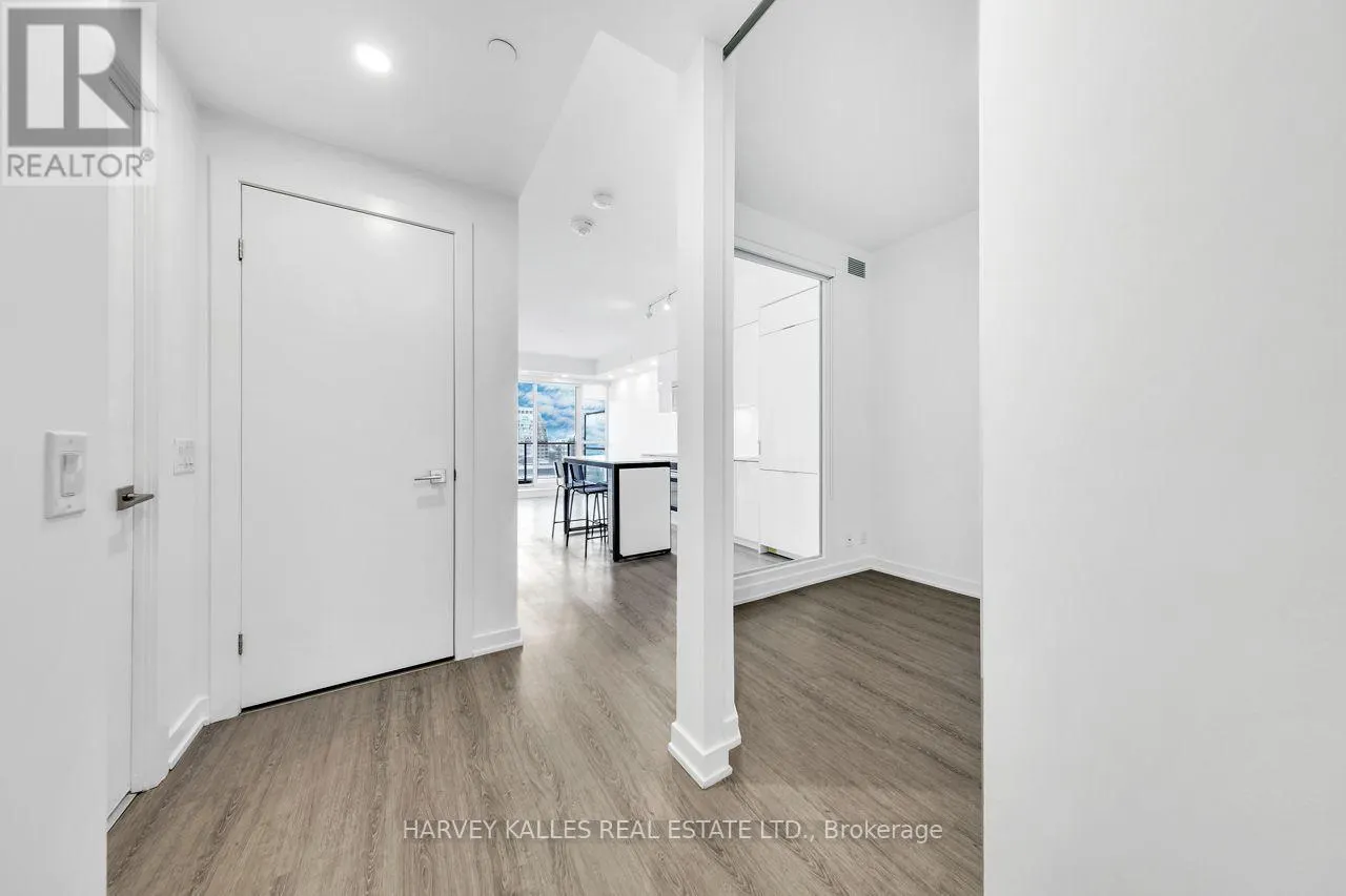 1105 - 609 AVENUE ROAD