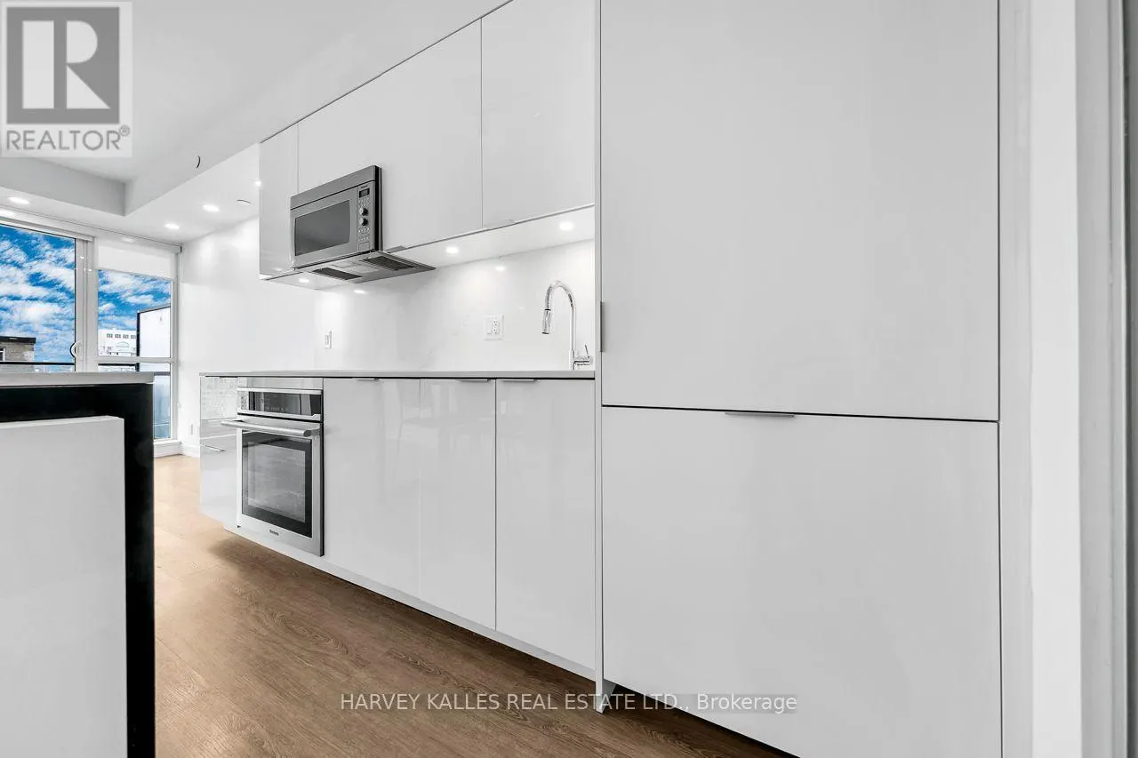 1105 - 609 AVENUE ROAD