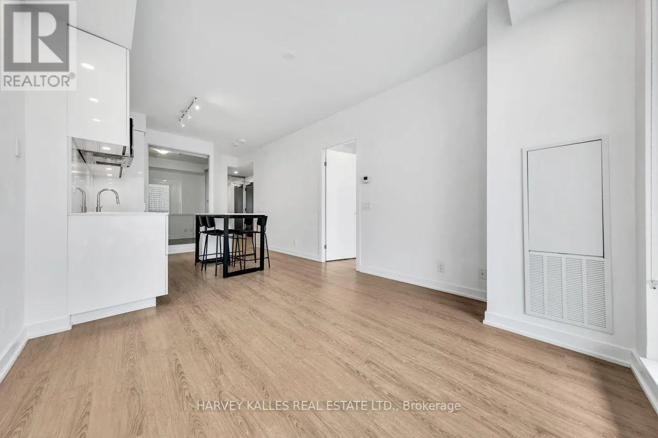 1205 - 609 AVENUE ROAD