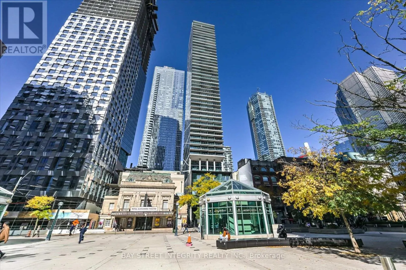 1403 - 224 KING STREET W