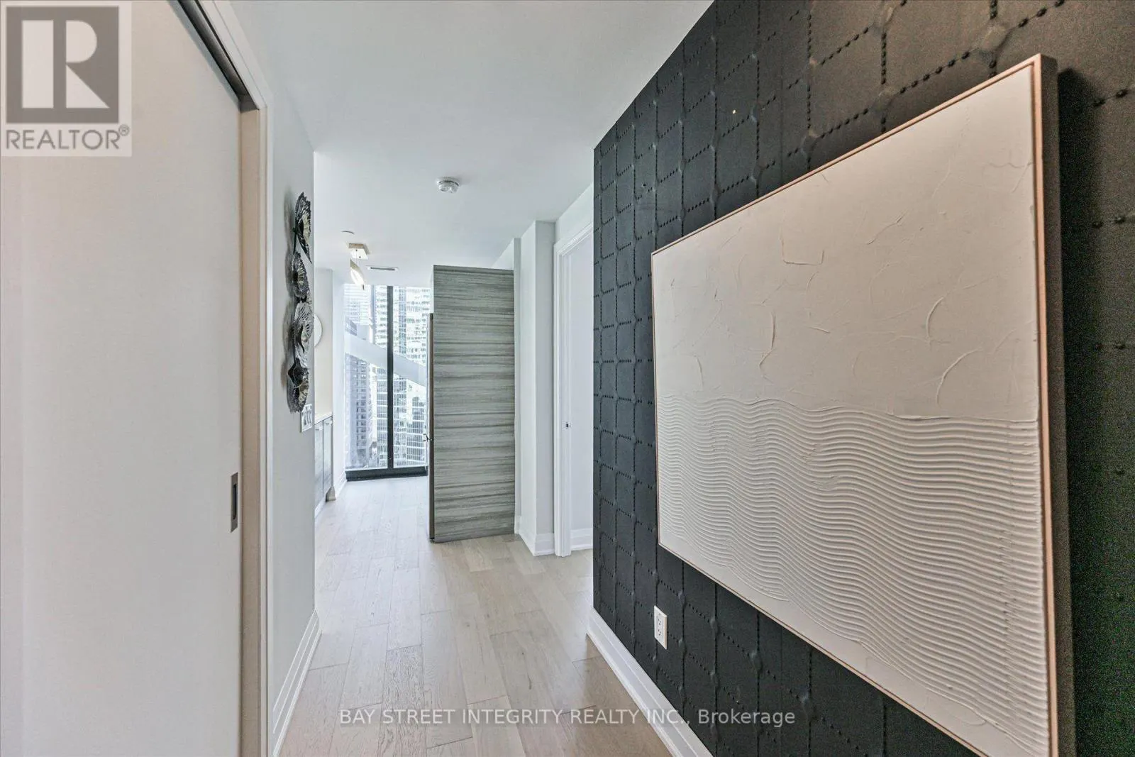 1403 - 224 KING STREET W