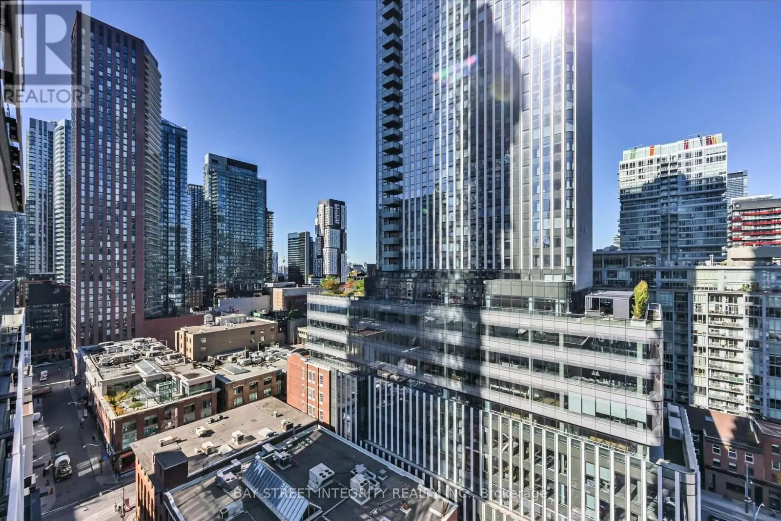 1403 - 224 KING STREET W