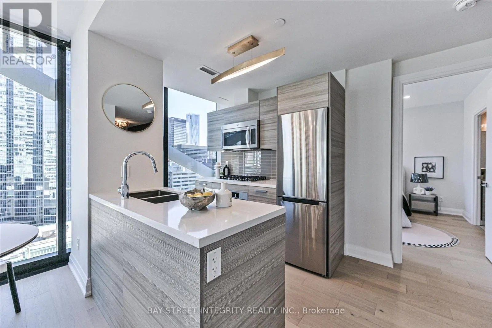 1403 - 224 KING STREET W