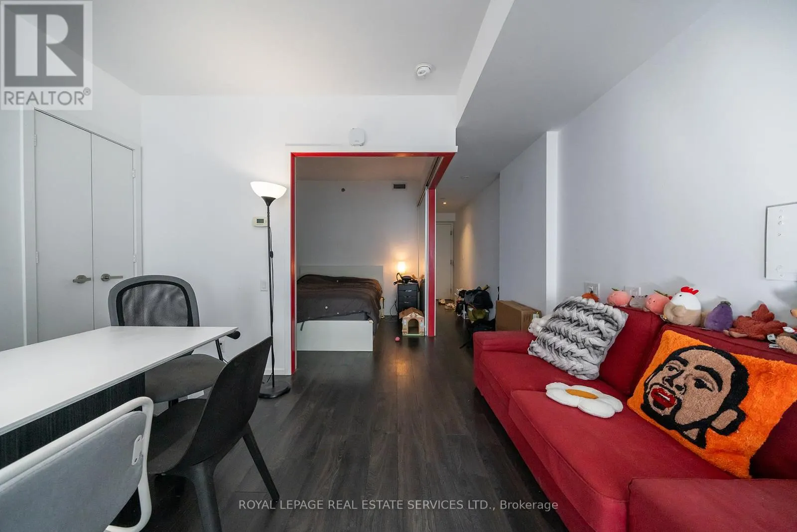 3704 - 5 ST. JOSEPH STREET