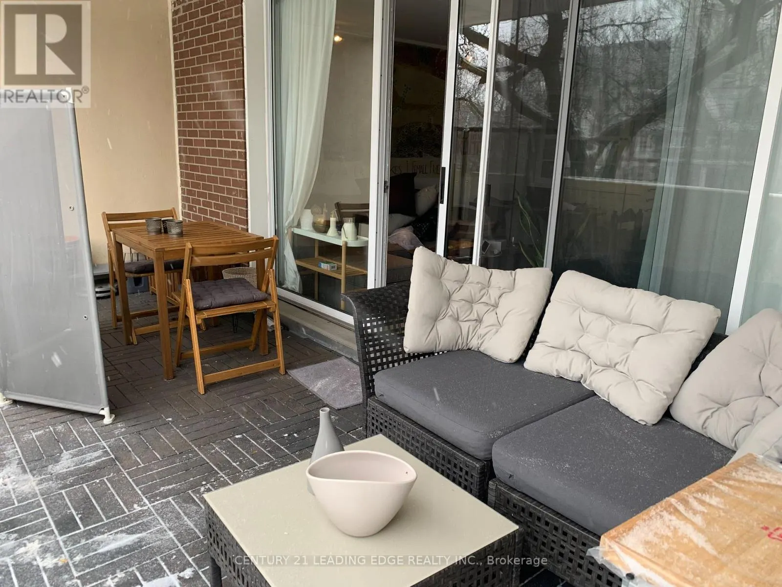 208 - 40 HOMEWOOD AVENUE