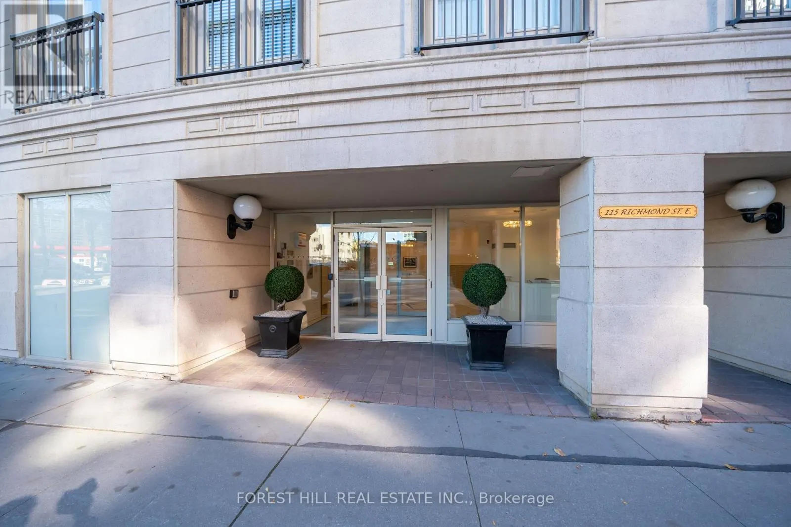 701 - 115 RICHMOND STREET E
