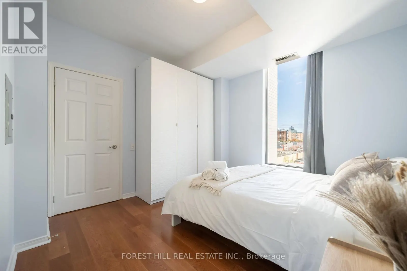 701 - 115 RICHMOND STREET E