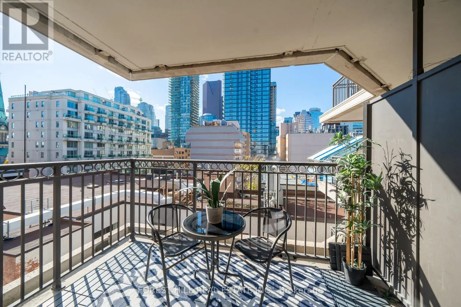 701 - 115 RICHMOND STREET E