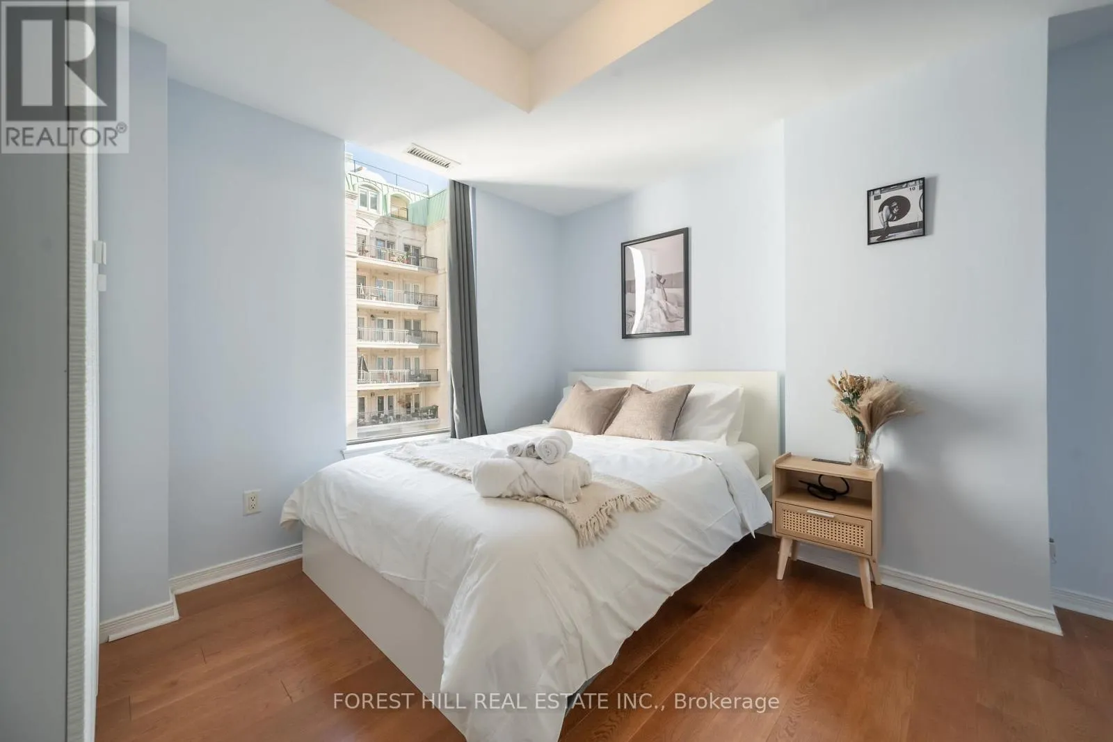 701 - 115 RICHMOND STREET E