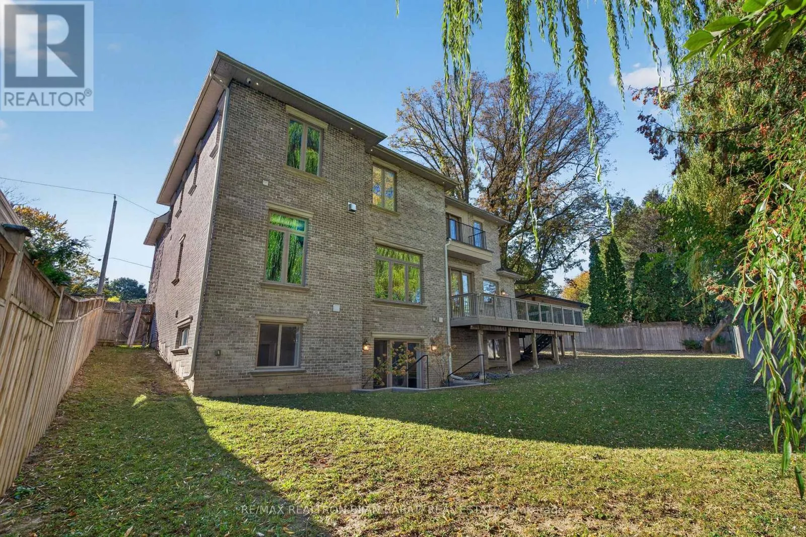 34 FLAREMORE CRESCENT