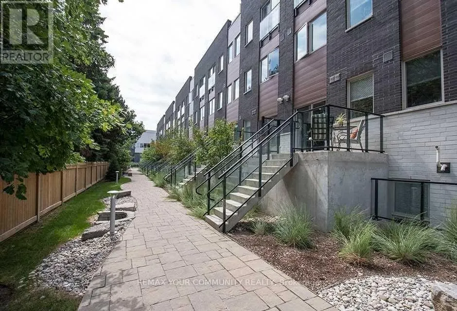 TH08 - 780 SHEPPARD AVENUE