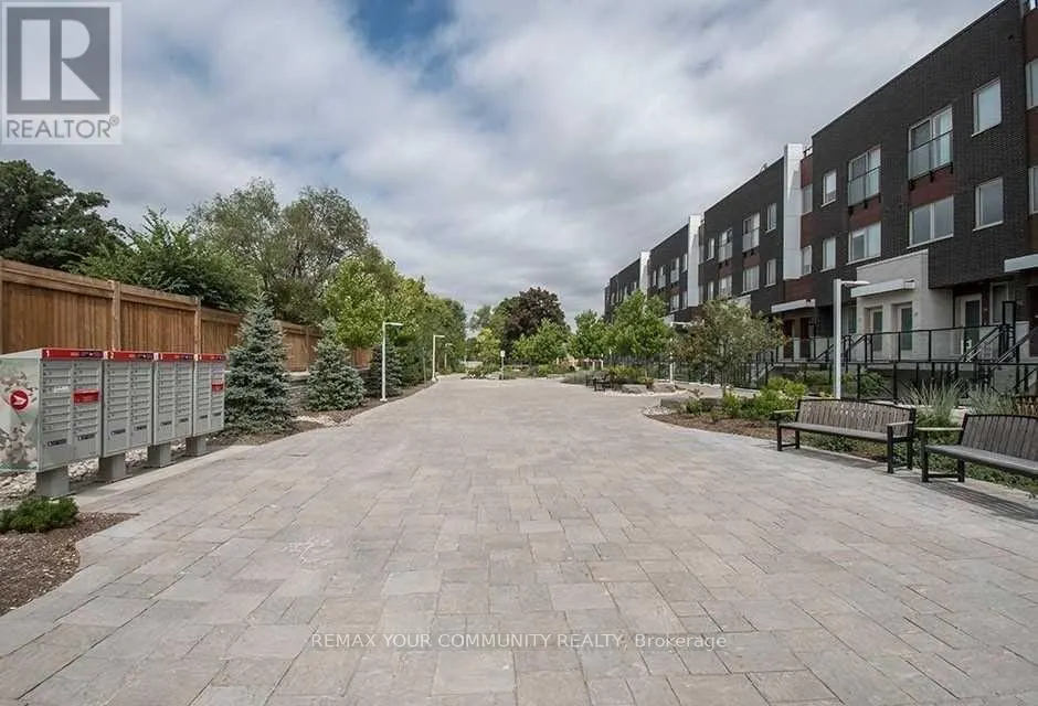 TH08 - 780 SHEPPARD AVENUE