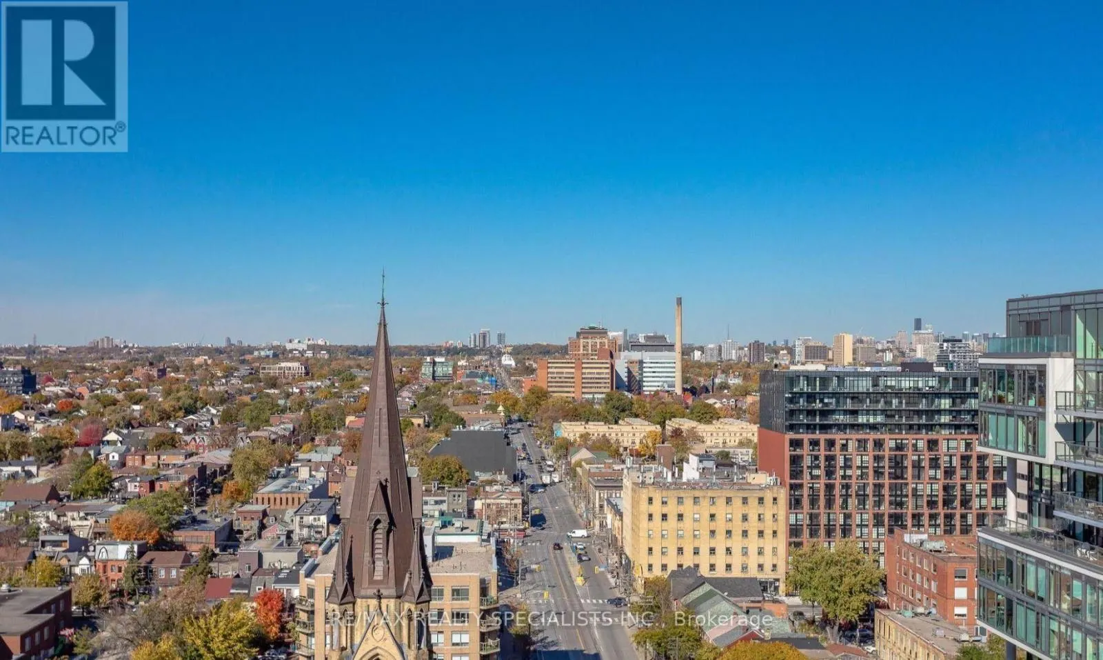 519 - 700 KING STREET W
