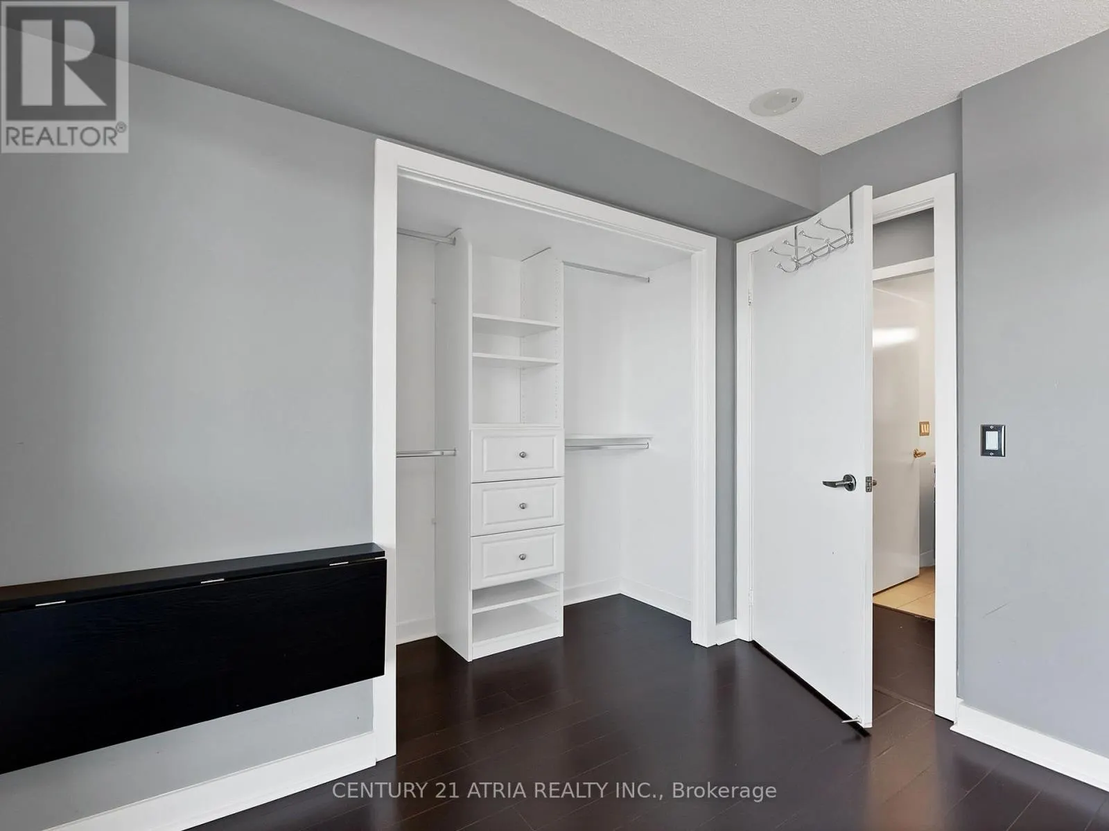 1205 - 80 WESTERN BATTERY ROAD