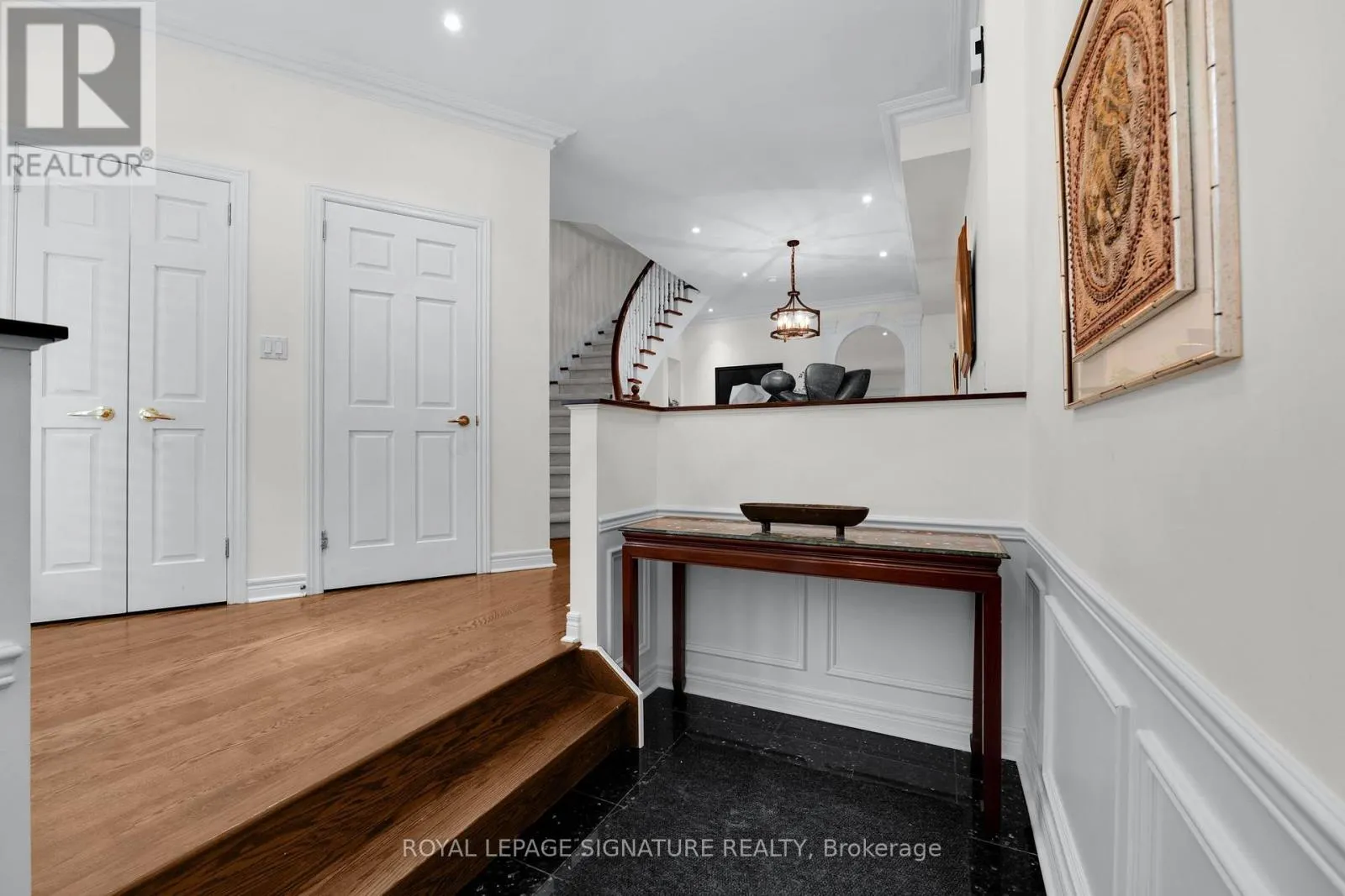 104 PLEASANT BOULEVARD