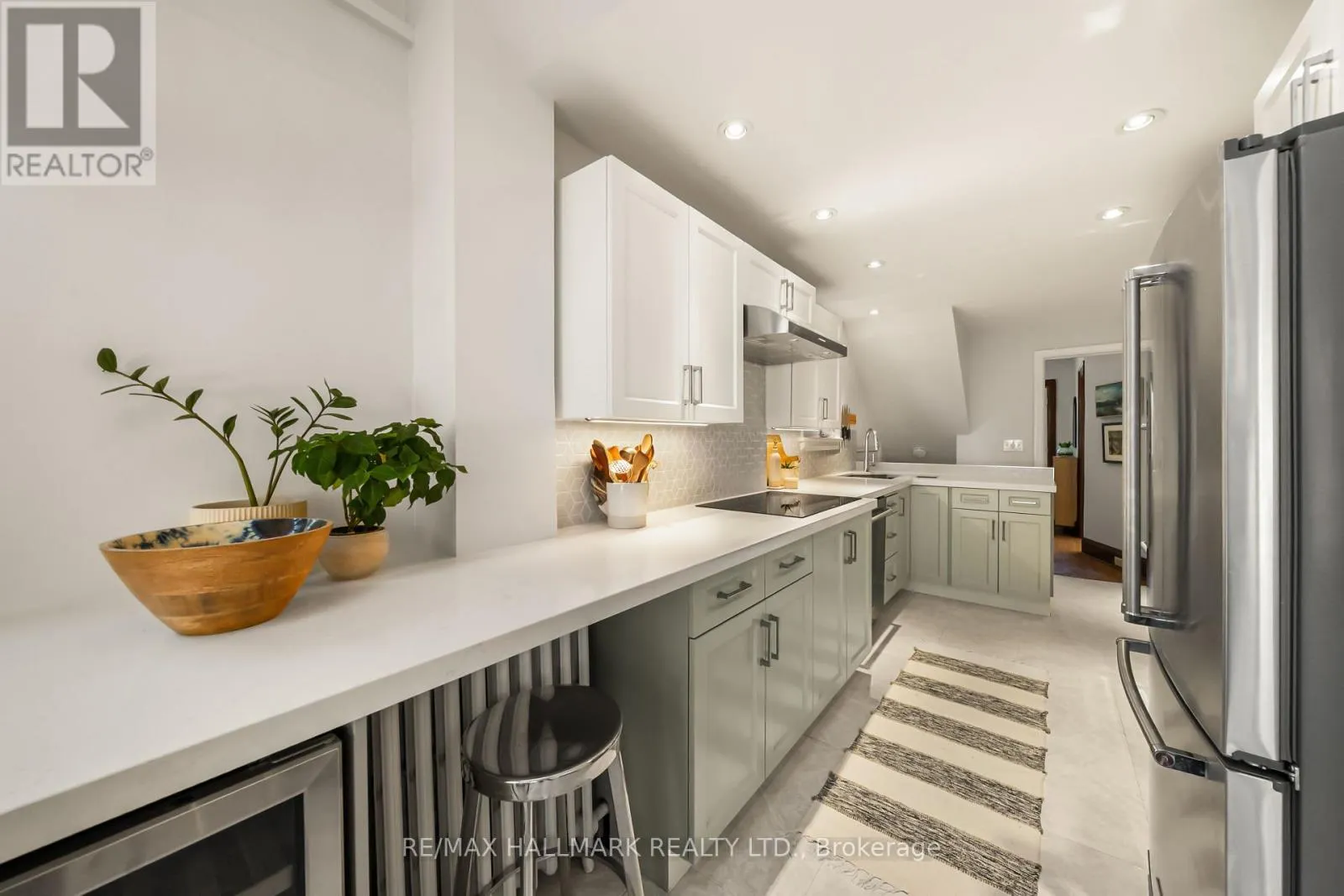 39 THURSTON ROAD