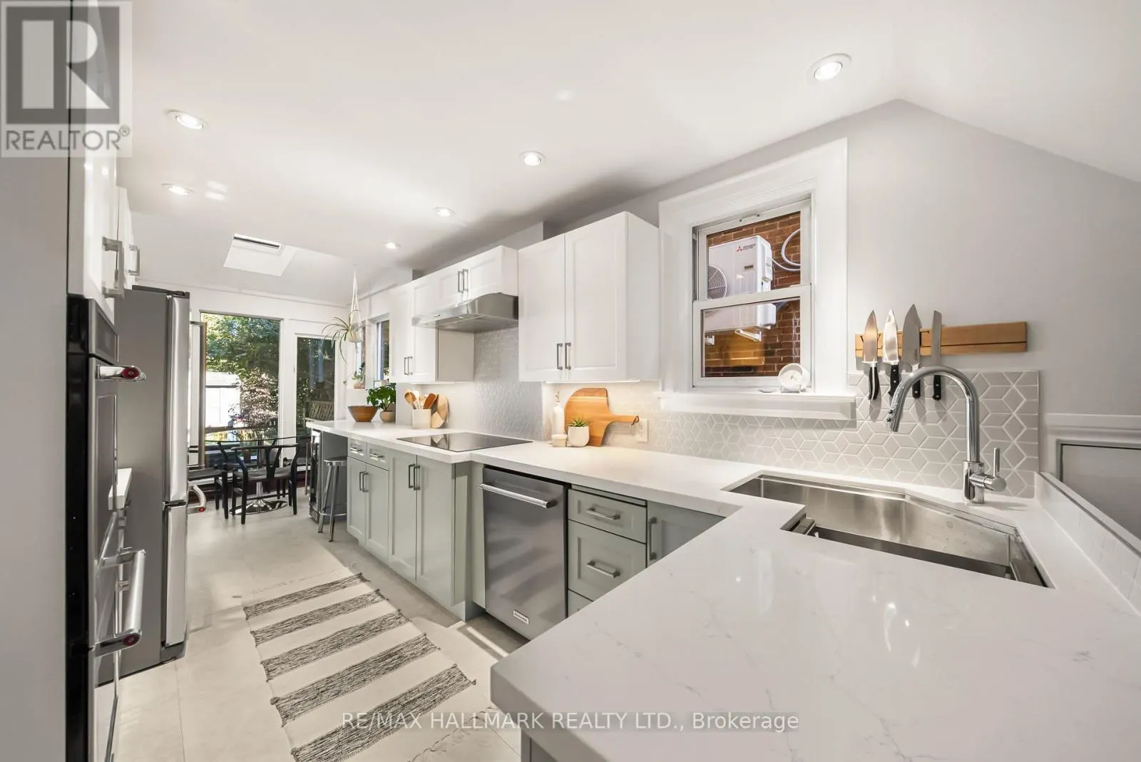39 THURSTON ROAD