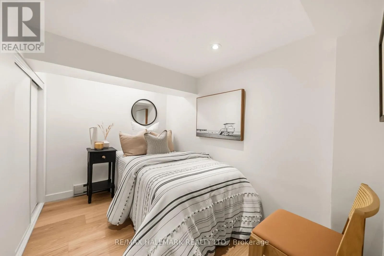 39 THURSTON ROAD