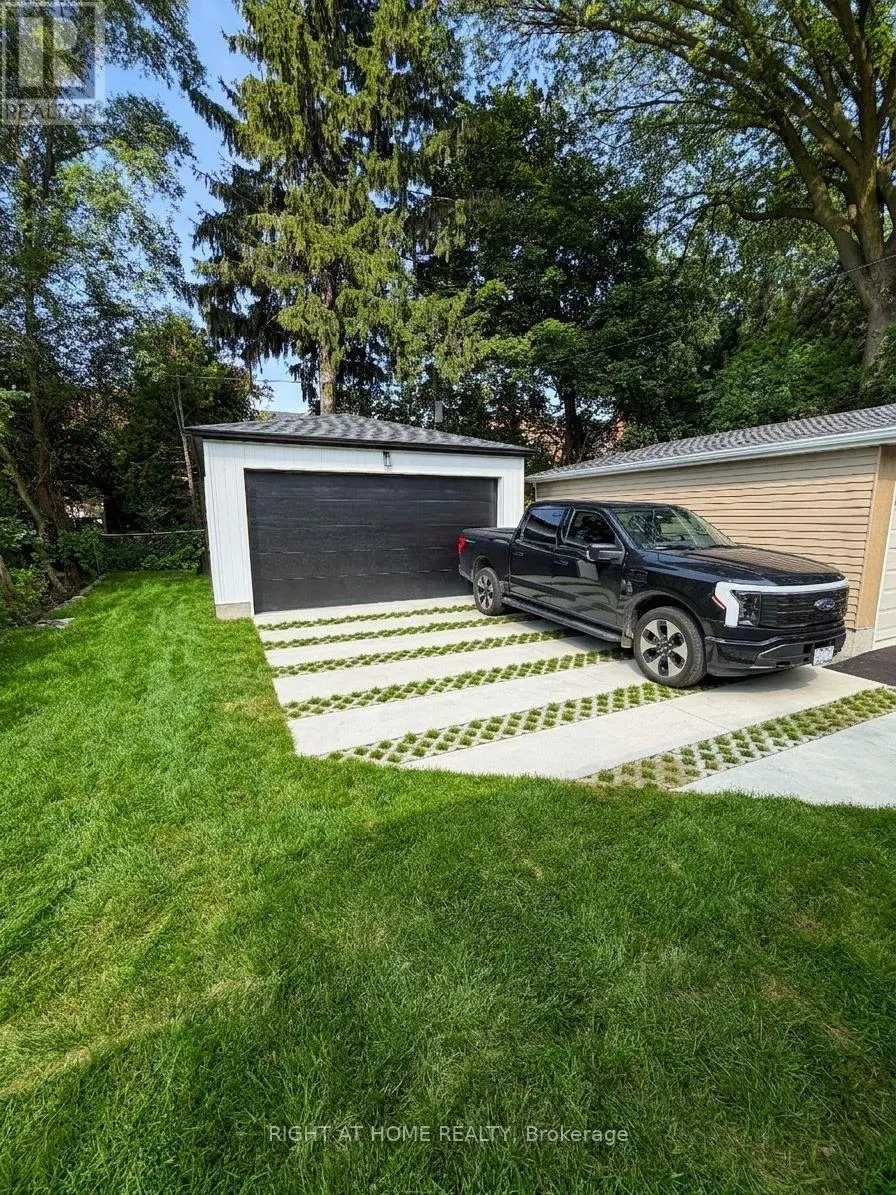 106 EASTBOURNE AVENUE