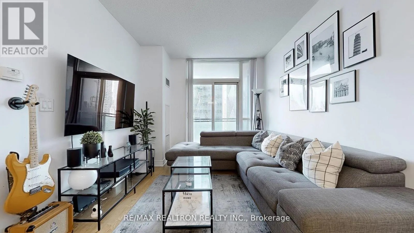 2104 - 18 HARBOUR STREET