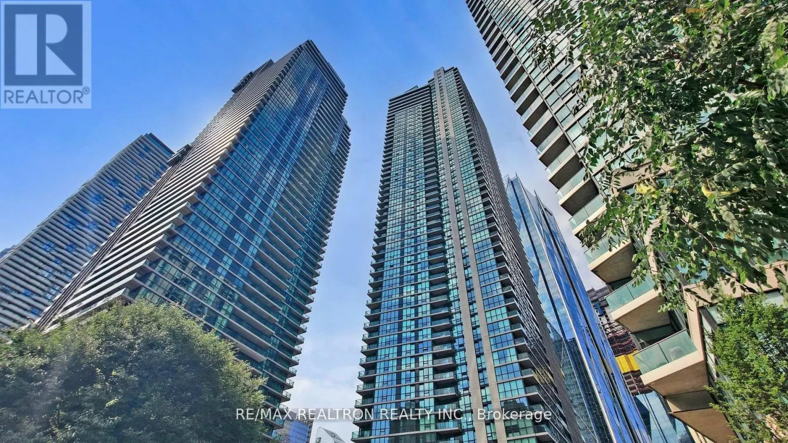 2104 - 18 HARBOUR STREET