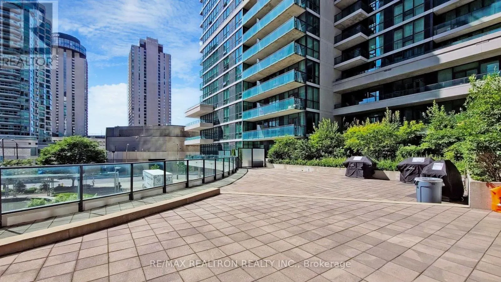 2104 - 18 HARBOUR STREET