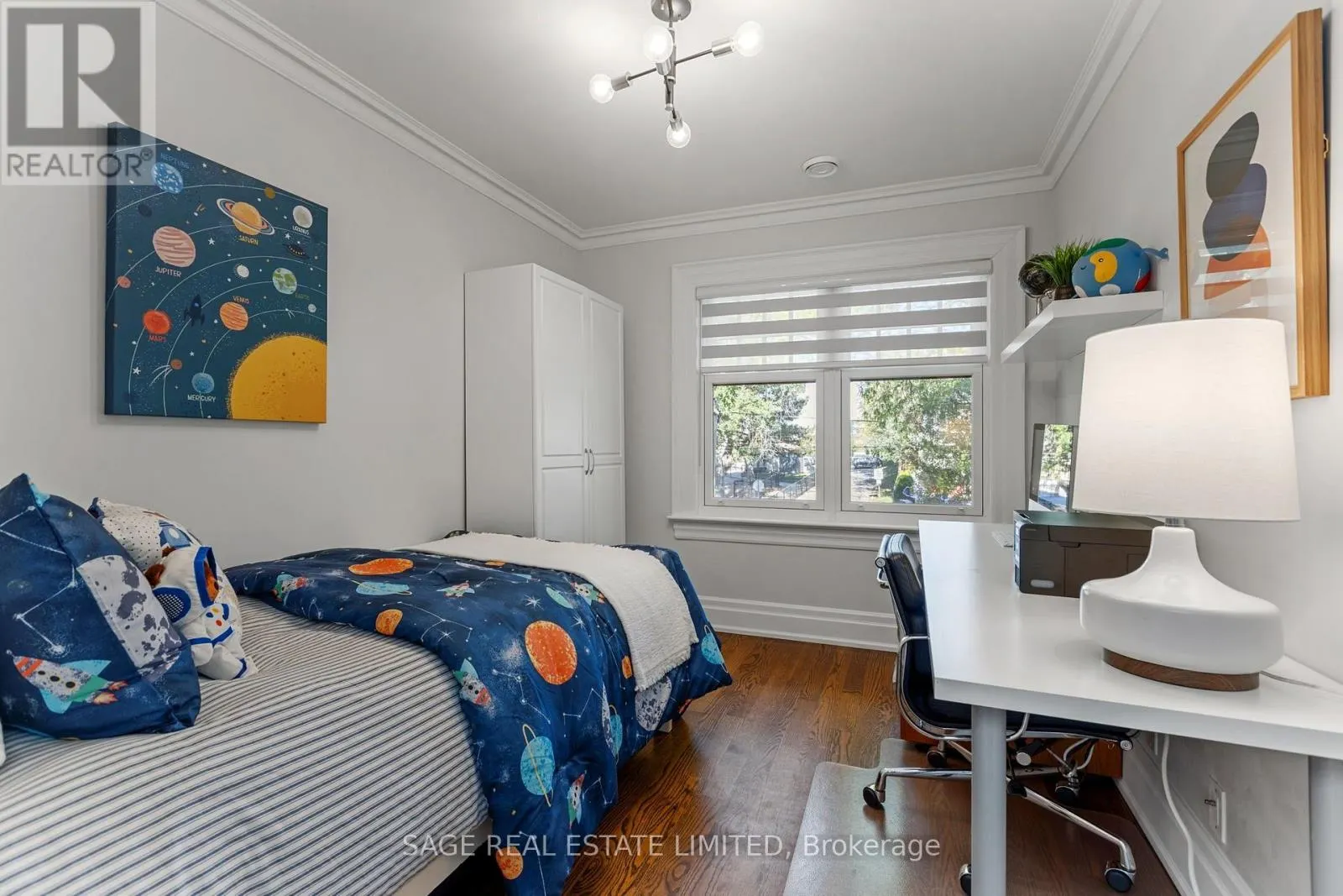 133 GLENGROVE AVENUE W