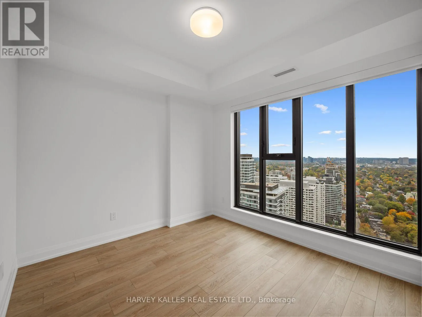 3703 - 20 SOUDAN AVENUE